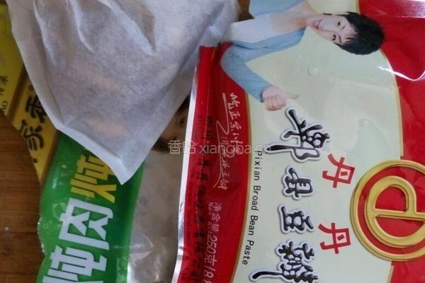 酱蹄髈的做法图解1
