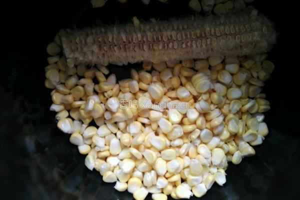 玉米饼的做法图解1