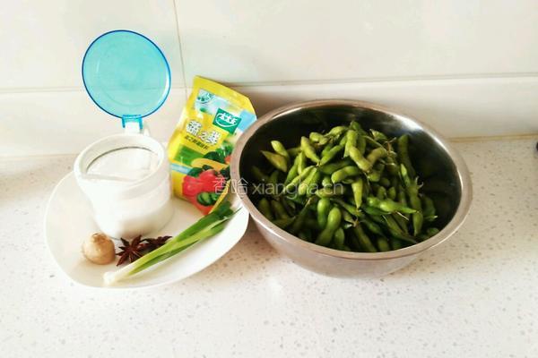 清醇毛豆的做法图解1