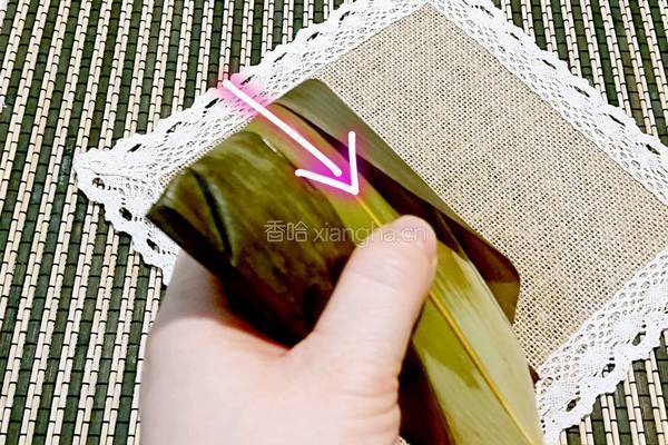 蜜棗碱水粽的做法图解9