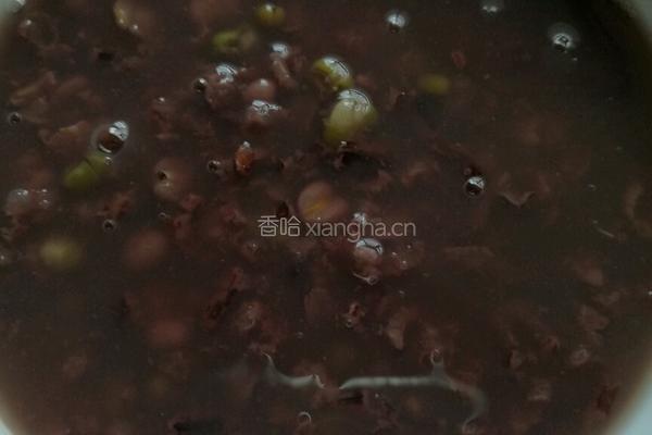 冰镇绿豆紫米粥的做法图解4
