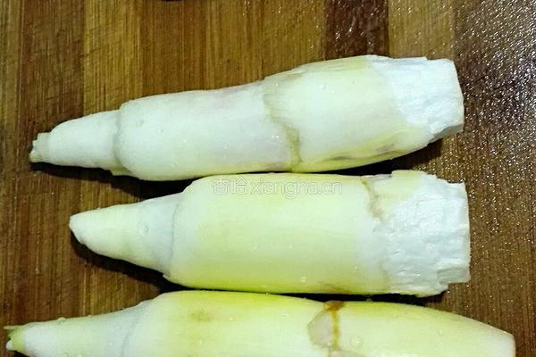茭白炒肉片的做法图解1