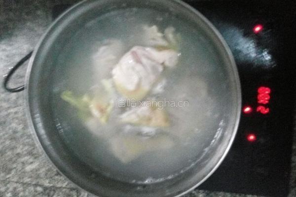 可乐鸡大腿的做法图解2
