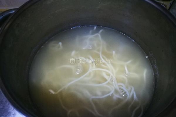 时蔬油泼面的做法图解3
