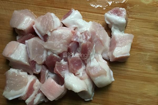 油豆腐焖五花肉的做法图解2