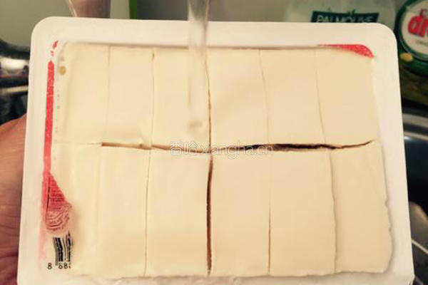 螃蟹烩豆腐的做法图解3