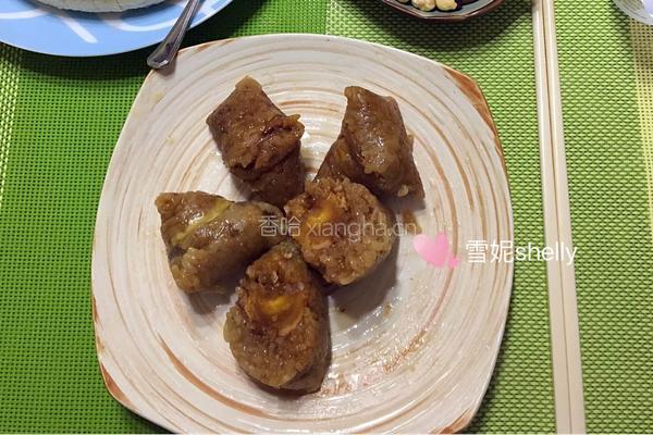 咸蛋黄肉粽的做法图解8