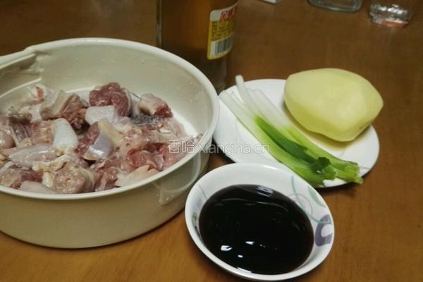 啤酒土豆鸡的做法图解1