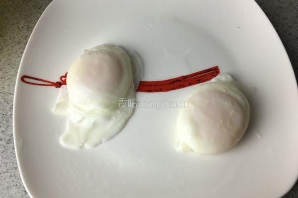 烟熏鲑鱼班尼迪克蛋的做法图解10