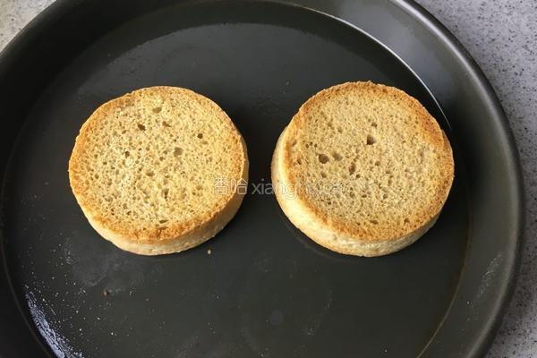 烟熏鲑鱼班尼迪克蛋的做法图解11