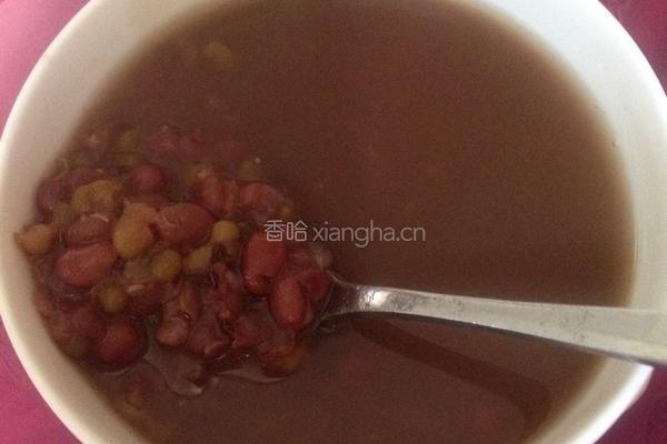 红豆绿豆糖水的做法图解5