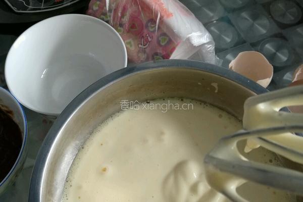 纸杯小蛋糕的做法图解2