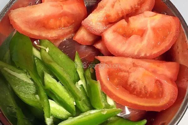 菠萝咕噜肉的做法图解2