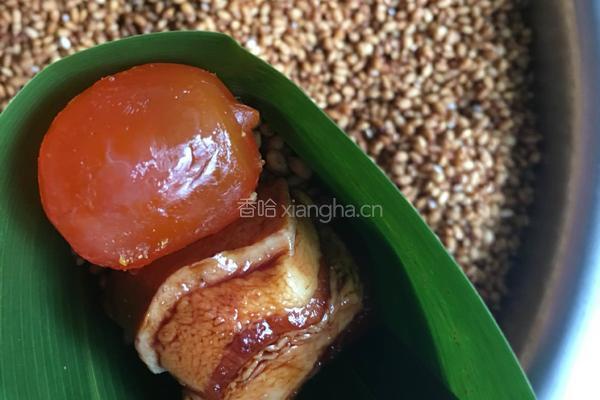 蛋黄鲜肉粽的做法图解8