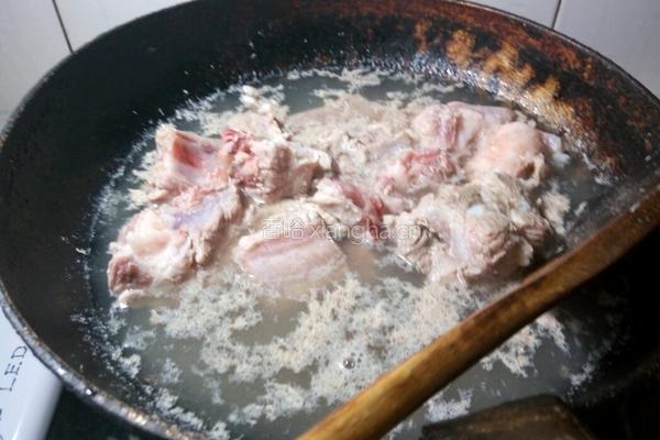 冬瓜排骨汤的做法图解6
