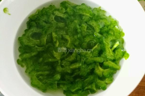 苦瓜煎蛋的做法图解7