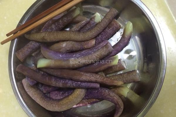 葱油茄子的做法图解2