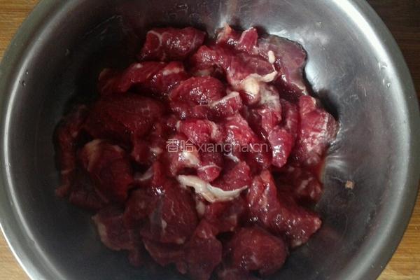 葱爆牛肉片的做法图解2