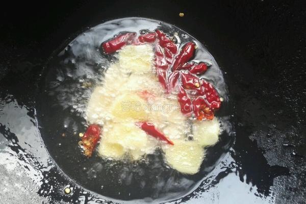 葱爆牛肉片的做法图解3