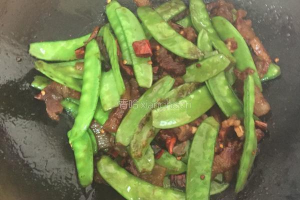 荷兰豆炒腊肉的做法图解5