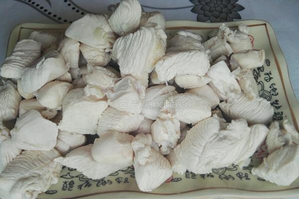 土豆炖鸡块的做法图解2
