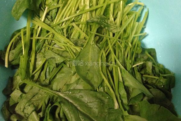 菠菜丸子汤的做法图解1