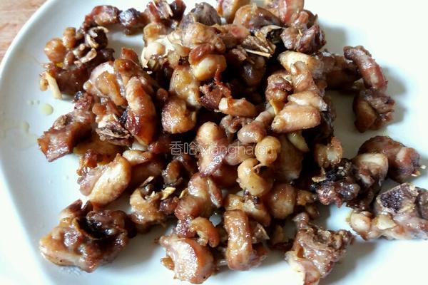 干煸辣子鸡丁的做法图解5