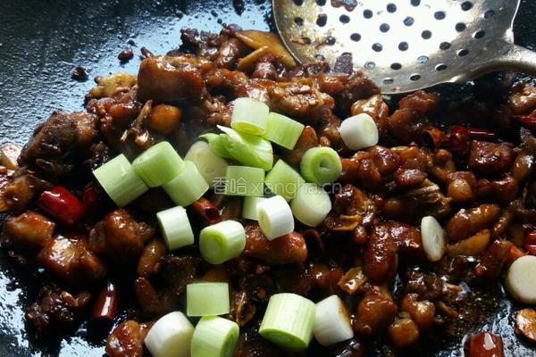 干煸辣子鸡丁的做法图解10