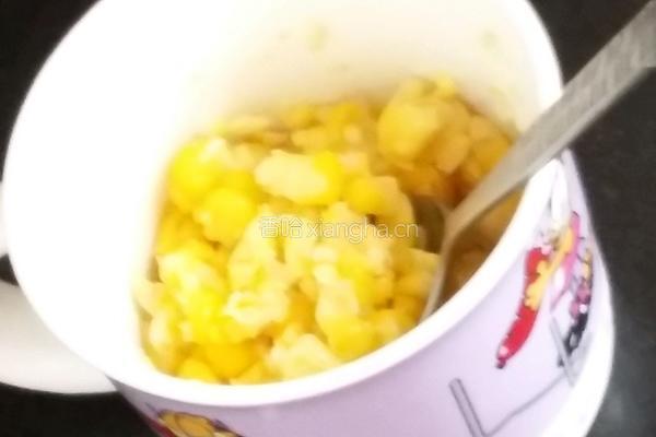 油炒玉米粒的做法图解5