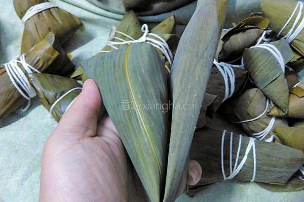 香菇花生肉粽(龙舟粽)的做法图解16
