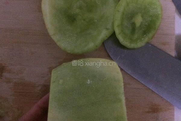 水果拼盘之含苞待放的做法图解1