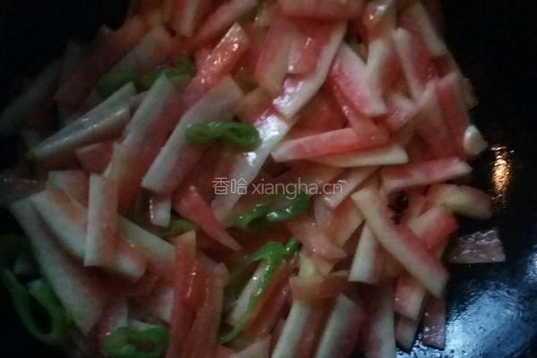 炒西瓜皮的做法图解4