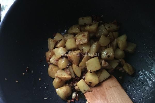 红烧土豆块的做法图解10