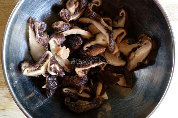 素炒鳝丝的做法图解2