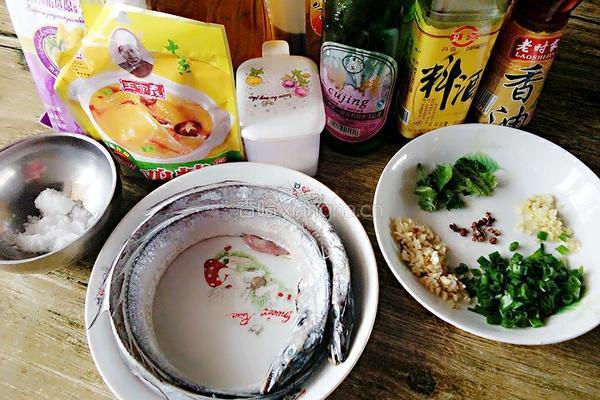 熘带鱼的做法图解1