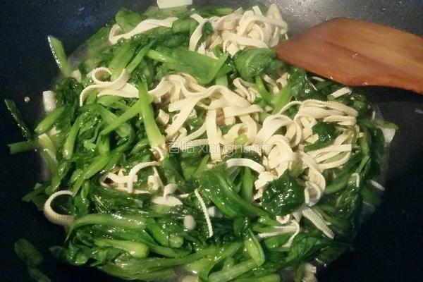 鸡毛菜炒百叶丝的做法图解9