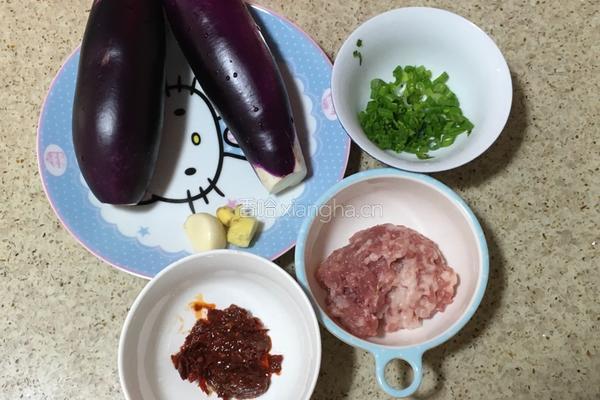 肉末茄子的做法图解1