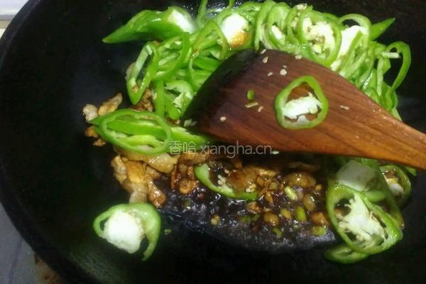 辣椒肉丝汆面的做法图解4