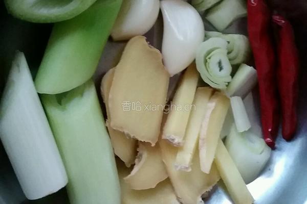 土豆炖鸡的做法图解2