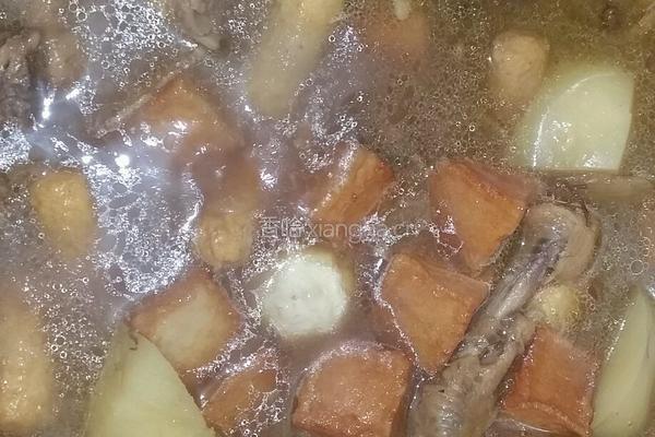 土豆炖鸡的做法图解5