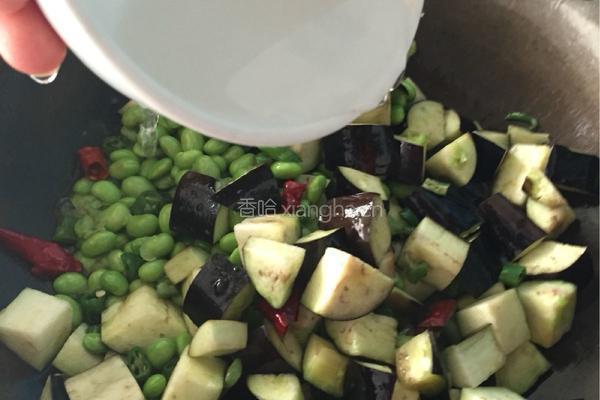 茄子烧青豆的做法图解8