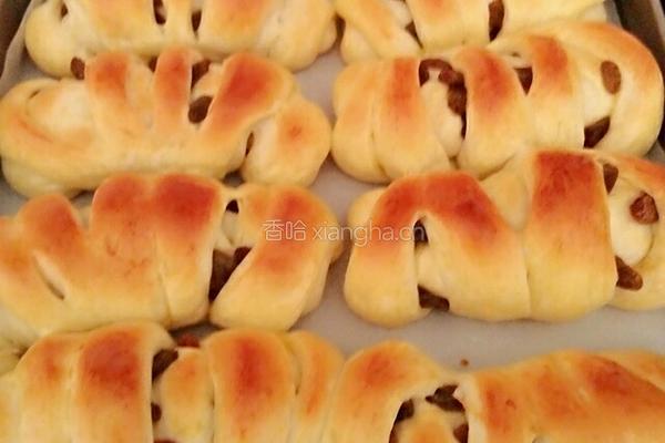 葡萄干面包卷的做法图解10