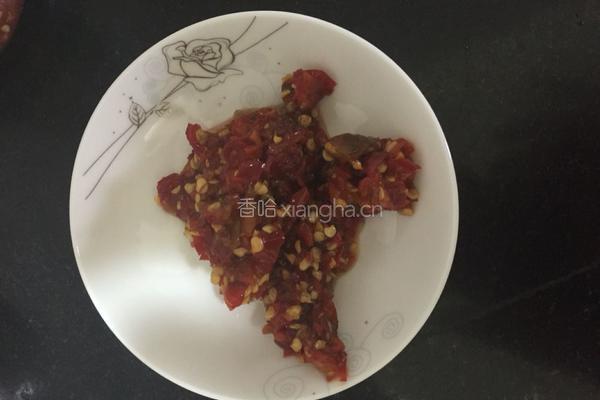 剁椒焖青茄的做法图解2