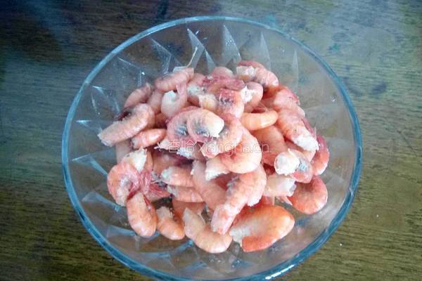 毛豆米炒虾的做法图解3