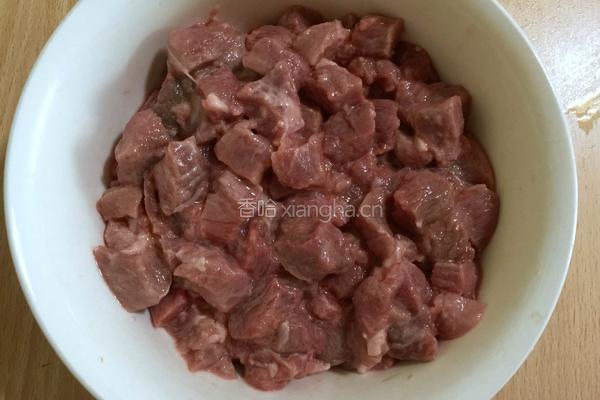 孜然羊肉的做法图解3