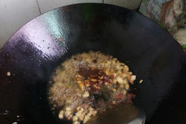 快豆炒红辣椒的做法图解4