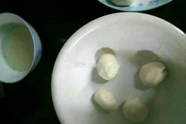 美味麻球的做法图解1