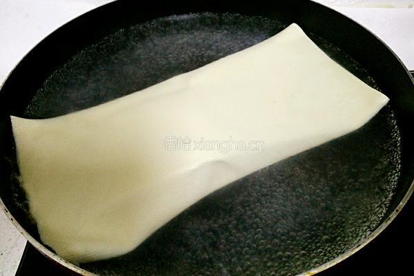 豆皮千层卷的做法图解2