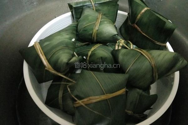 咸肉粽子的做法图解17