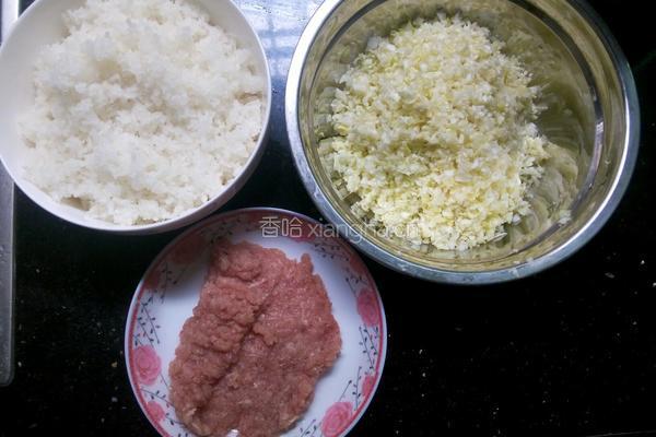 包菜萝卜肉馅春筒的做法图解1